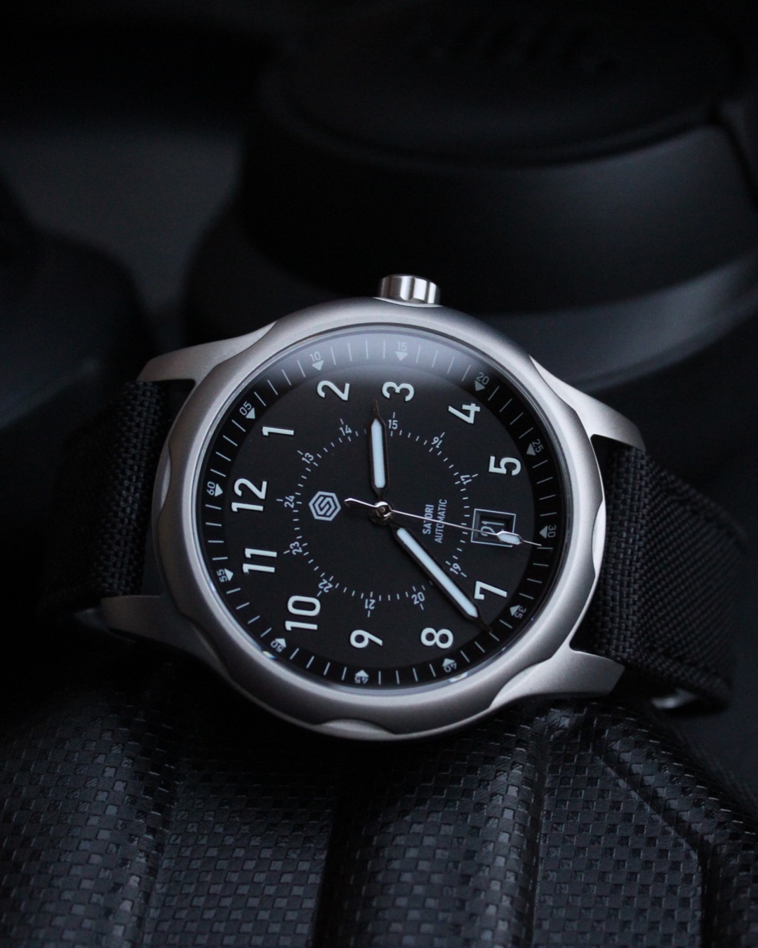 20230826_155023311_iOS Covert Black - Companion